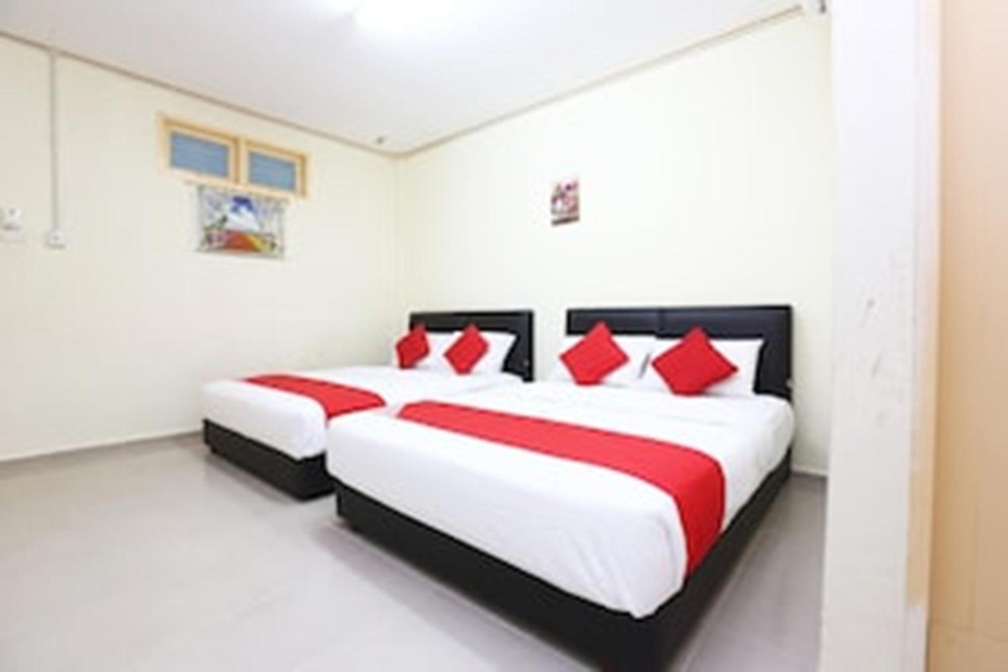 Super Oyo 89640 Hotel Pelangi Маранг Экстерьер фото