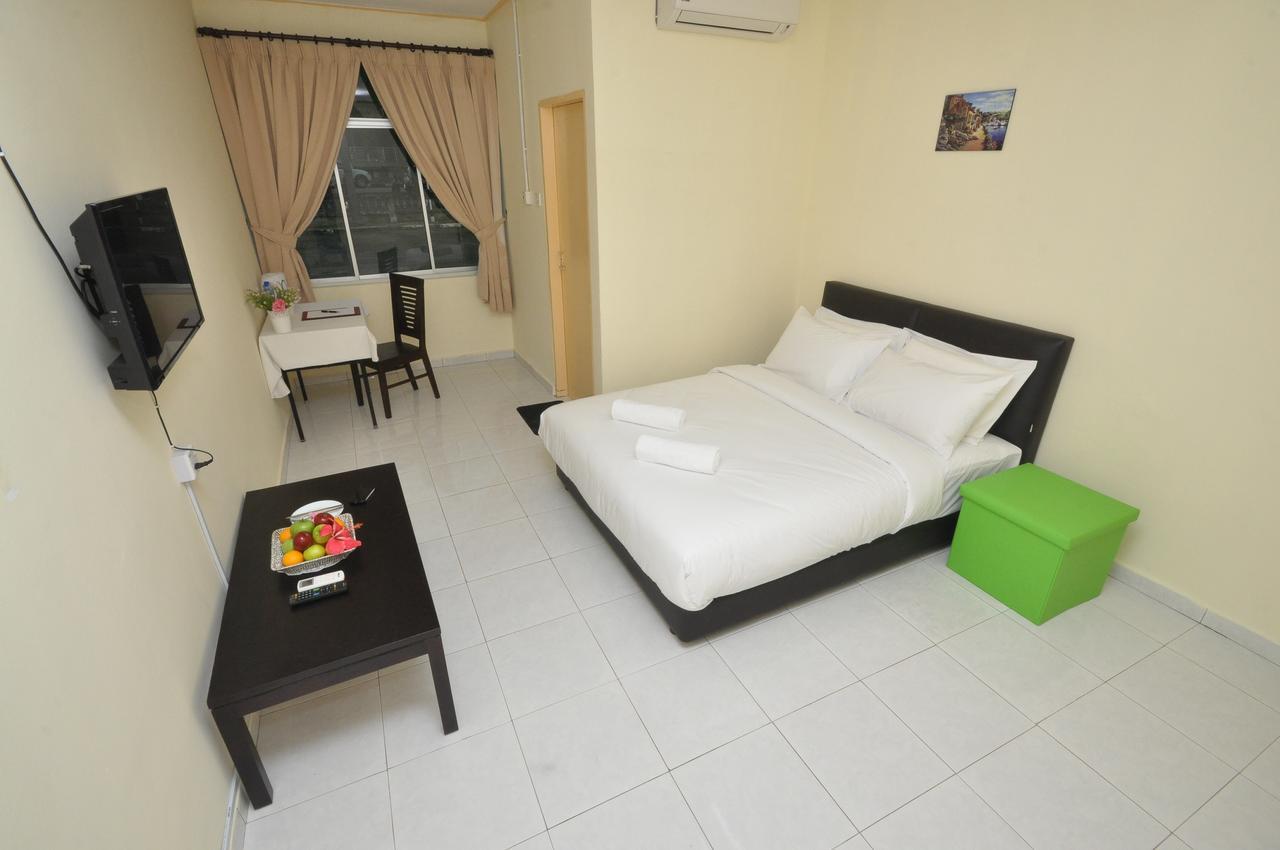 Super Oyo 89640 Hotel Pelangi Маранг Экстерьер фото