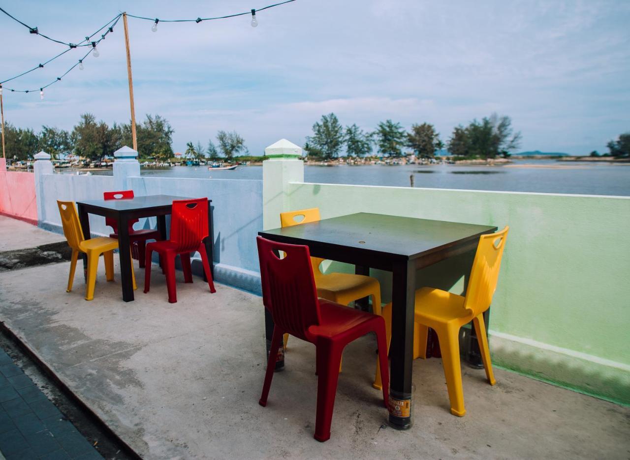 Super Oyo 89640 Hotel Pelangi Маранг Экстерьер фото
